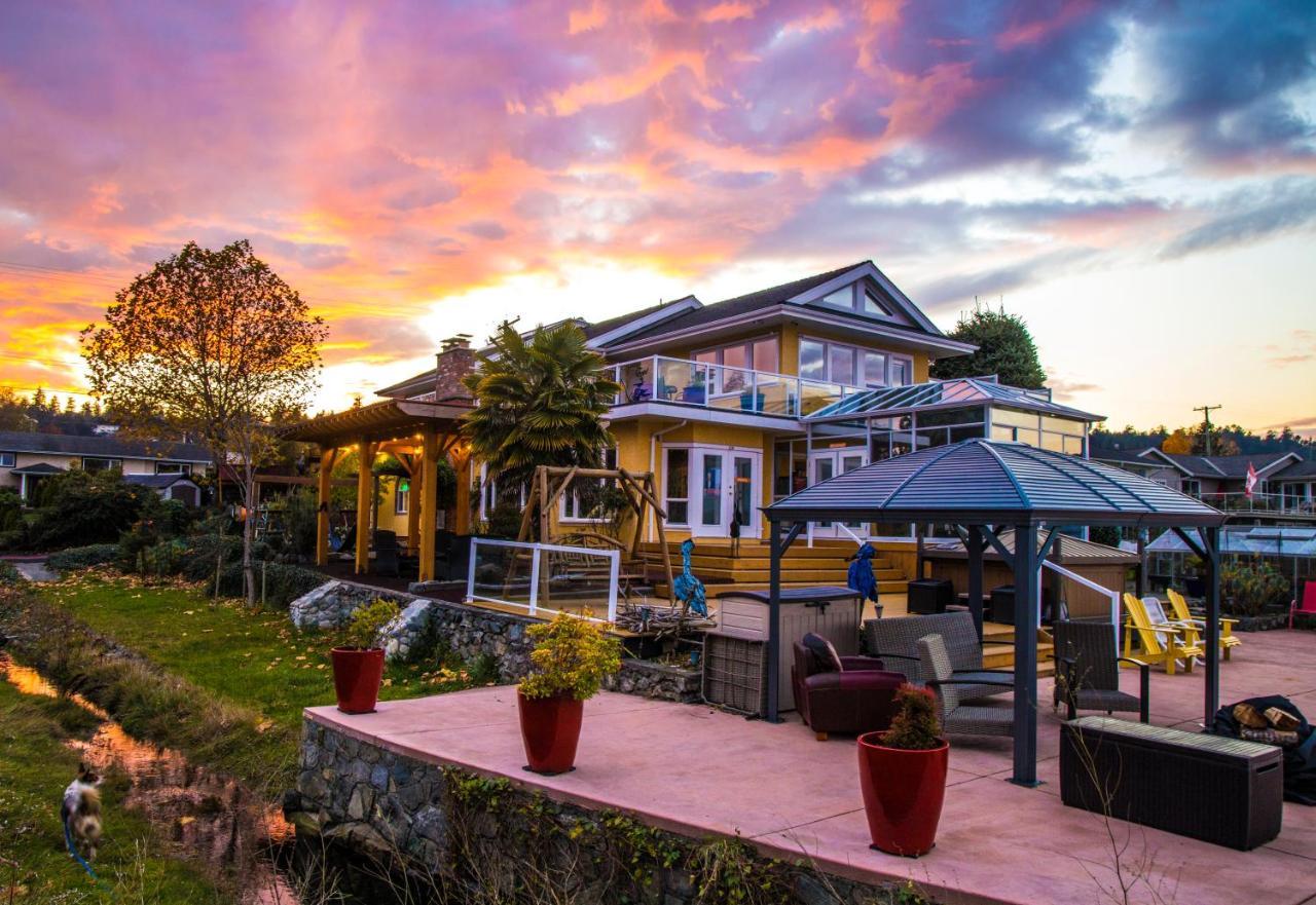Birds Of A Feather Victoria Oceanfront Studio Suites Colwood Eksteriør billede