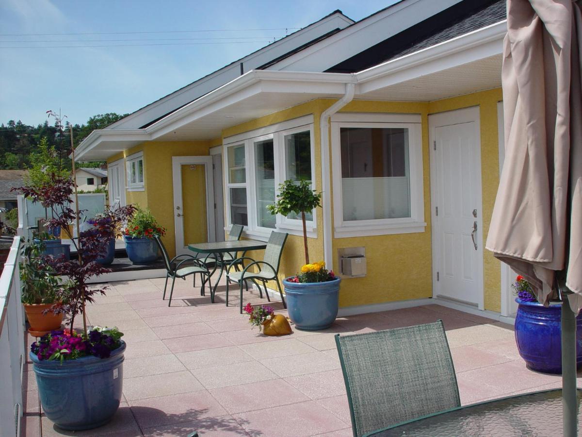 Birds Of A Feather Victoria Oceanfront Studio Suites Colwood Eksteriør billede